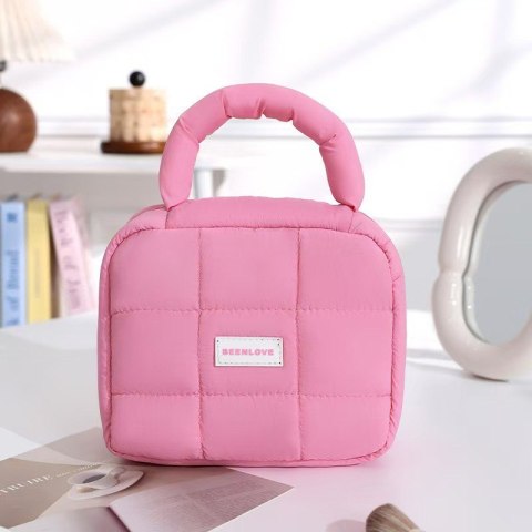 Kosmetyczka damska pikowana kuferek z rączką 21 x 17 x 8cm KS139R