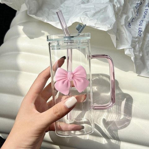 Szklanka prostokątna z kokardką z przykrywką i słomką, 1szt 320ml SZK87